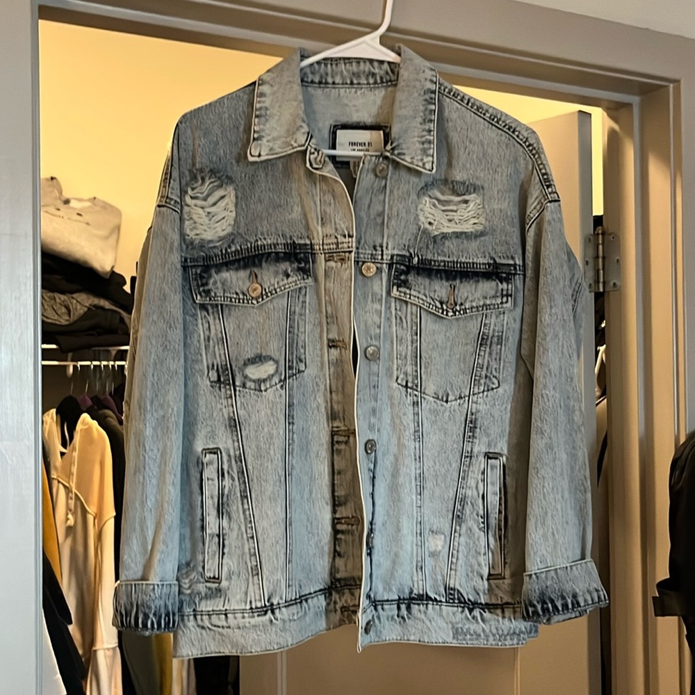 Size Small (fits oversized), Forever 21, worn once!